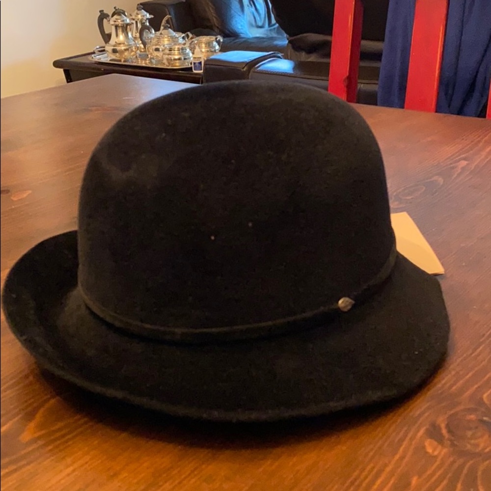 NWT vintage Helen Kaminski hat